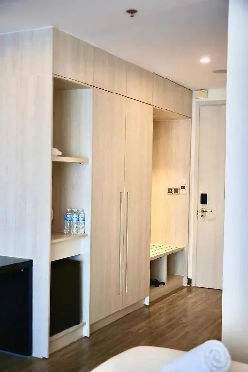 Gold Apartment With Sea View In Da Nang Bay Aparthotel