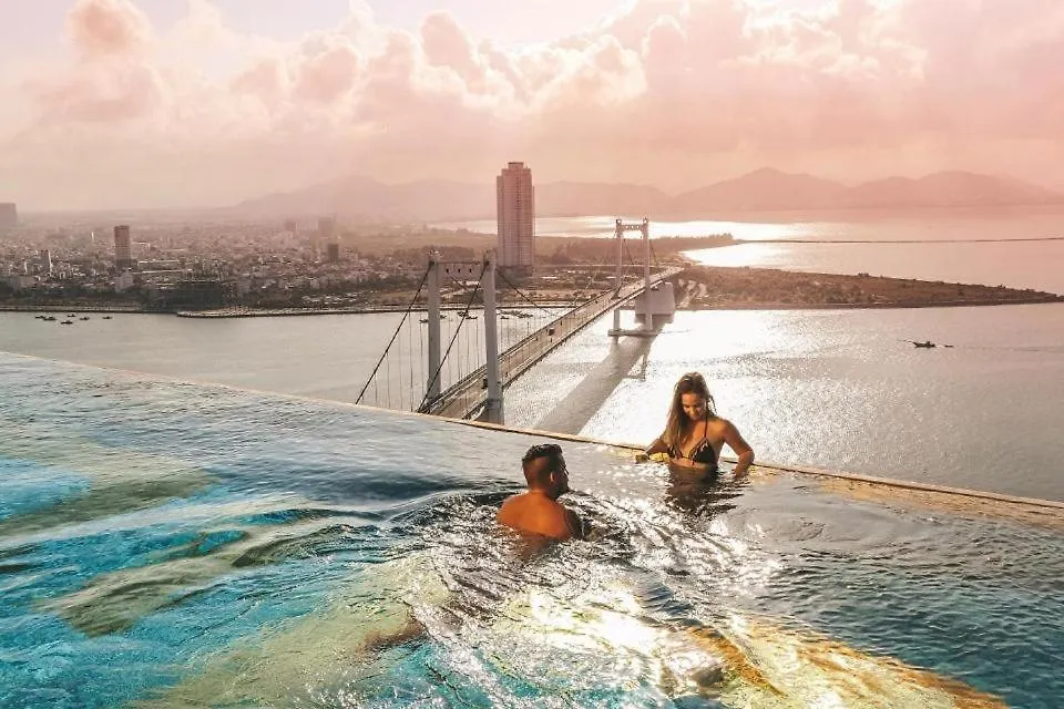Gold Apartment With Sea View In Da Nang Bay
